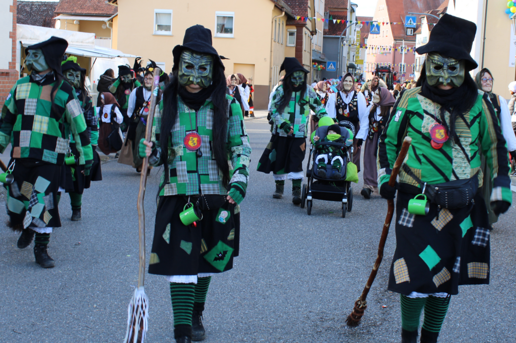 Hexen Umzug Neresheim