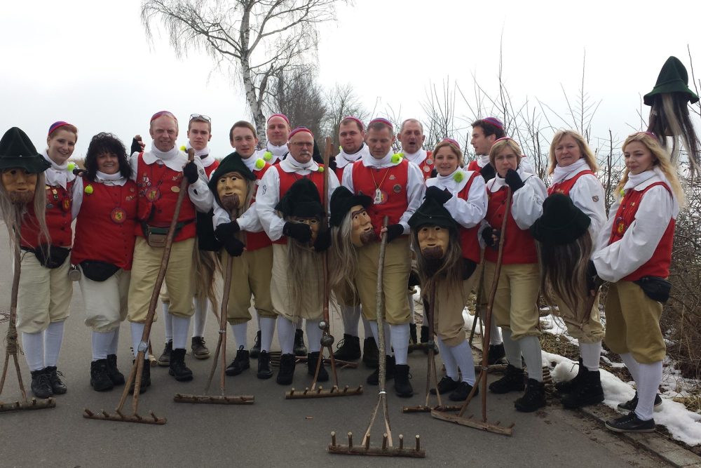Gruppenbild-Zuendele-scaled.jpg